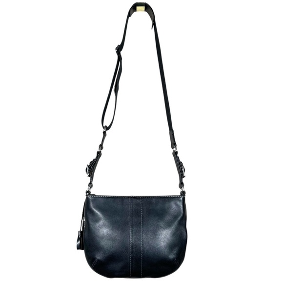 Coach Handbags - COACH Vintage Genuine Leather Crossbody Bag